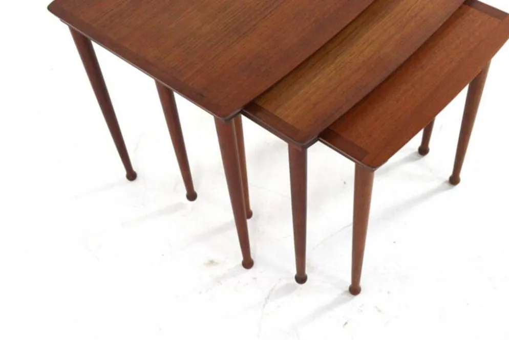 Jørgen Aakjær Jørgensen pour les tables gigognes Møbelintarsia - design danois