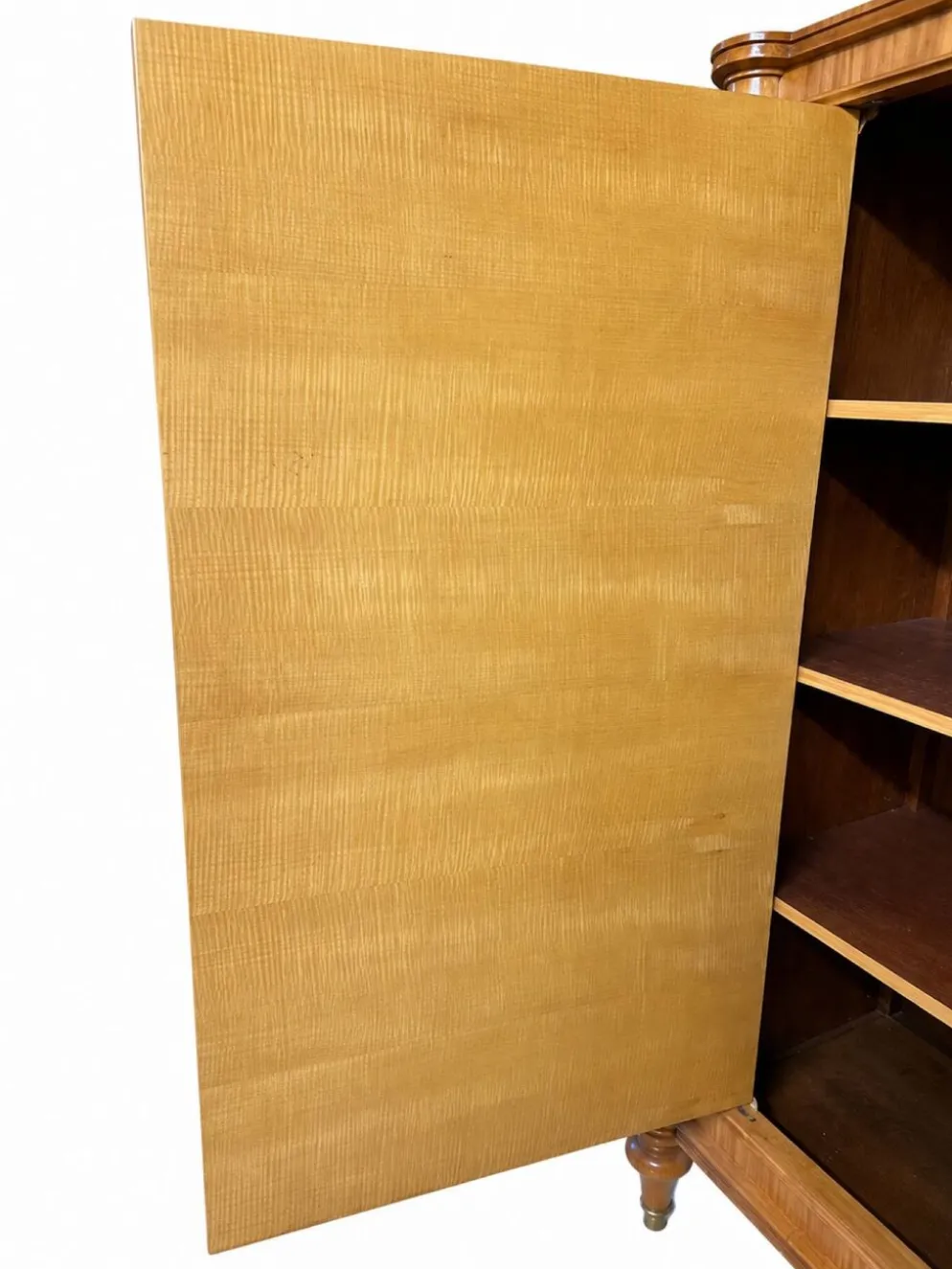 Jules Leleu–Armoire basse modèle Présidentiel, 1955–Marqueterie sycomo