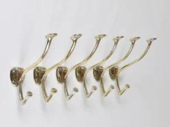 Jusqu'à 6 crochets muraux en nickel et laiton Art Nouveau Adolf Loos Café Capua Vienne, années 1900