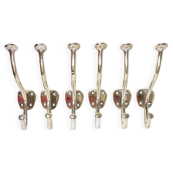 Jusqu'à 6 crochets muraux en nickel et laiton Art Nouveau Adolf Loos Café Capua Vienne, années 1900