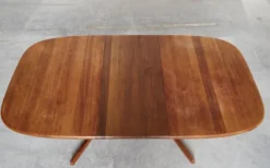 Juul Kristensen superelliptical Mid-Century Dining Zable for Glostrup