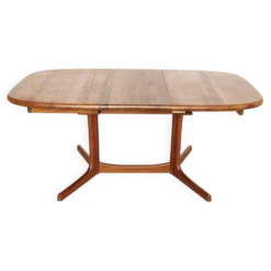 Juul Kristensen superelliptical Mid-Century Dining Zable for Glostrup