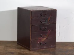 Kodansu ancien japonais laqué à cinq tiroirs – Japon, vers 1900