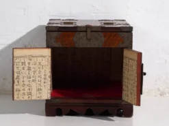 Kyōdai-bako japonais ancien en bois de keyaki avec miroir, période Meiji/Taishō (vers 1890-1925) #27