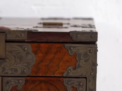 Kyōdai-bako japonais ancien en bois de keyaki avec miroir, période Meiji/Taishō (vers 1890-1925) #27