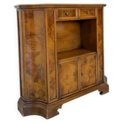 La console vintage élégante classique de Milan, années 1950/1960.