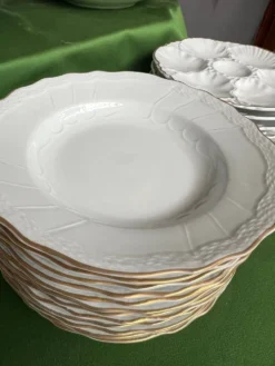 La porcelaine de Baudour. Service de table.