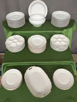 La porcelaine de Baudour. Service de table.