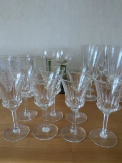 Large 19-Piece Vintage Val Saint Lambert Crystal Glassware Set