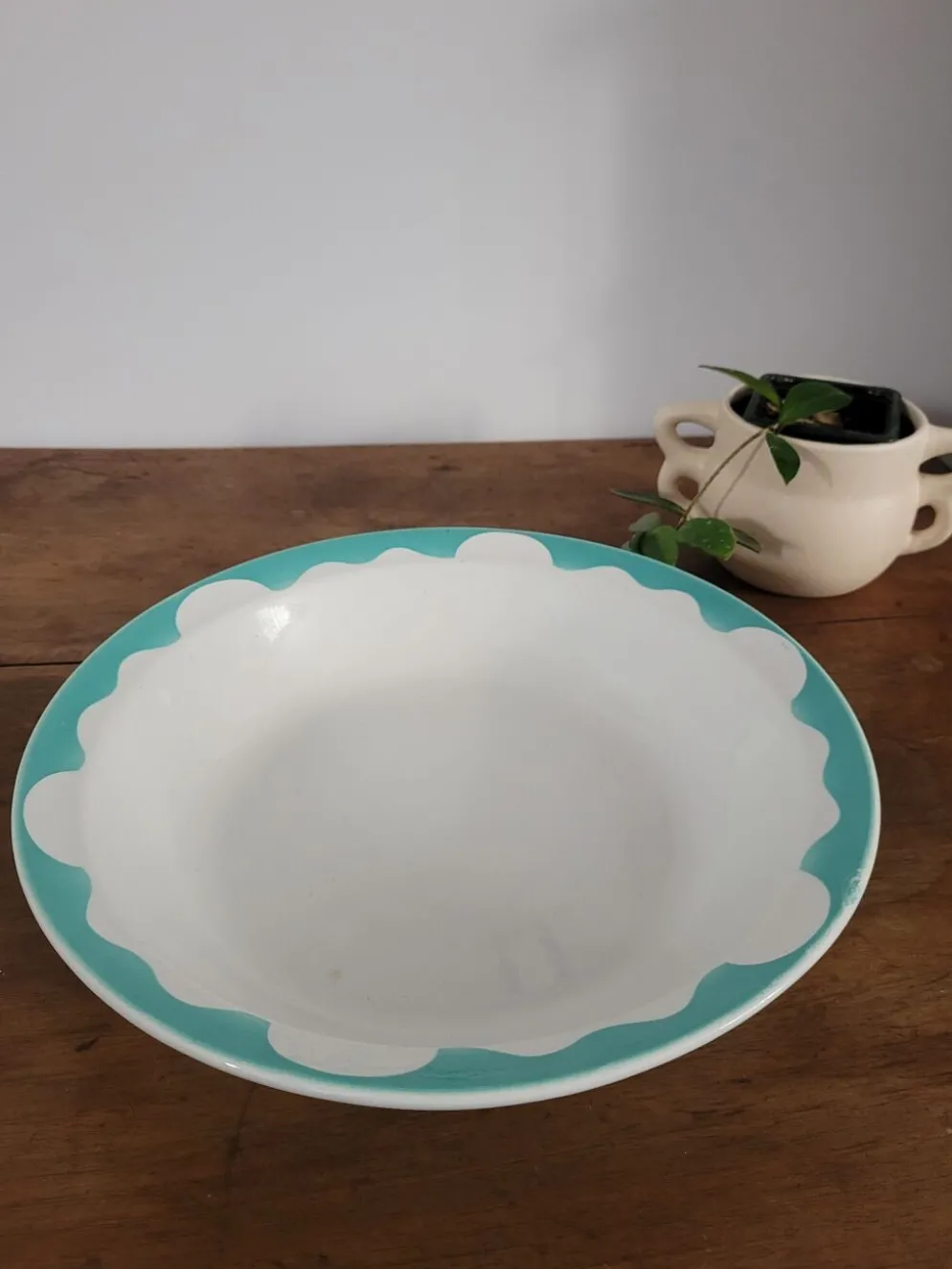 Large plat creux turquoise