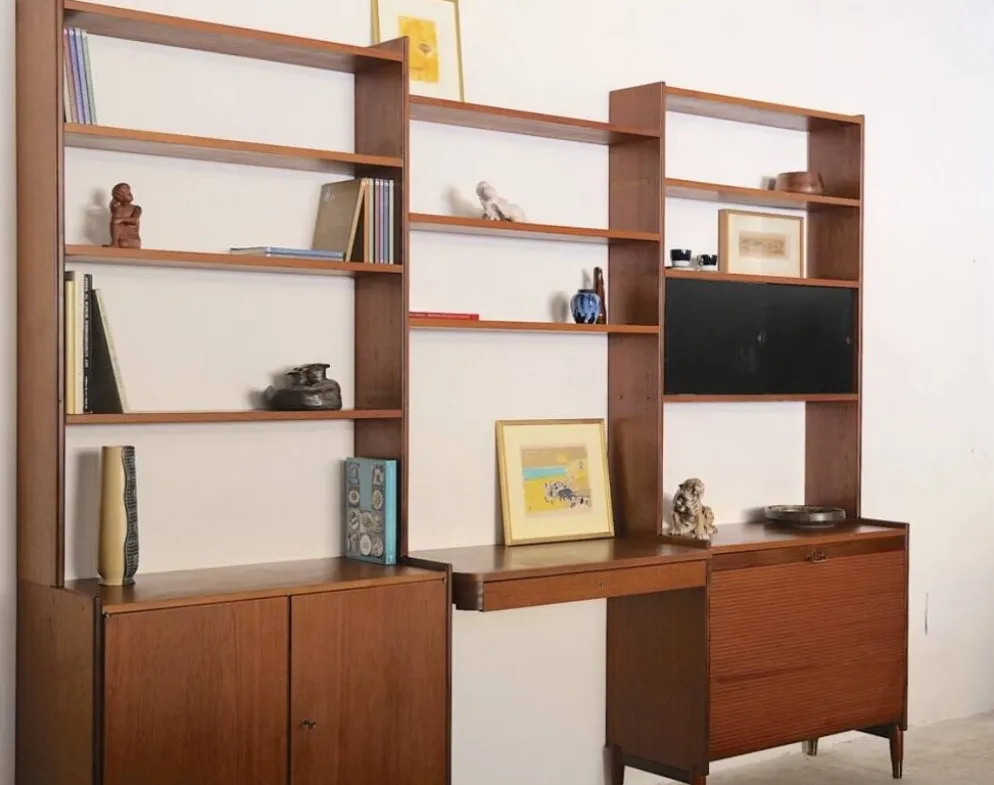 Large Scandinavian wall system in teak with integrated desk – vintage from the 1970s.