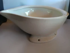 Lavabo de cabine origine paquebot en faïence craquelée