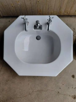 Lavabo Emaillé blanc 1930