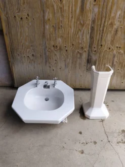 Lavabo Emaillé blanc 1930