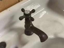 Lavabo sur pied début XXème