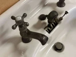 Lavabo sur pied début XXème