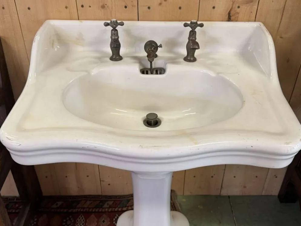 Lavabo sur pied début XXème