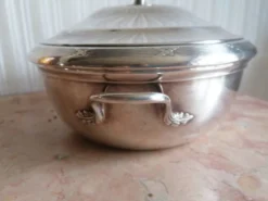legumier metal argenté Décors ruban croisés