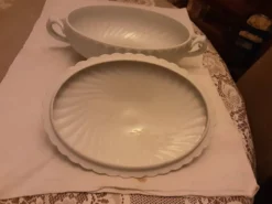 Legumier porcelaine de limoges haviland modele torse blanc