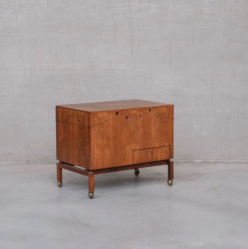 Leif Alring Cabinet de Bar en Bois de Rose Danois du Milieu du Siècle