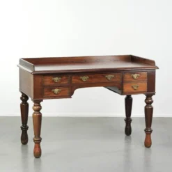 Élégant bureau / table d'écriture anglaise antique du milieu du XIXe siècle