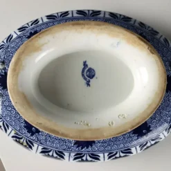 Légumier ancien en porcelaine, manufacture Minton, Angleterre '800