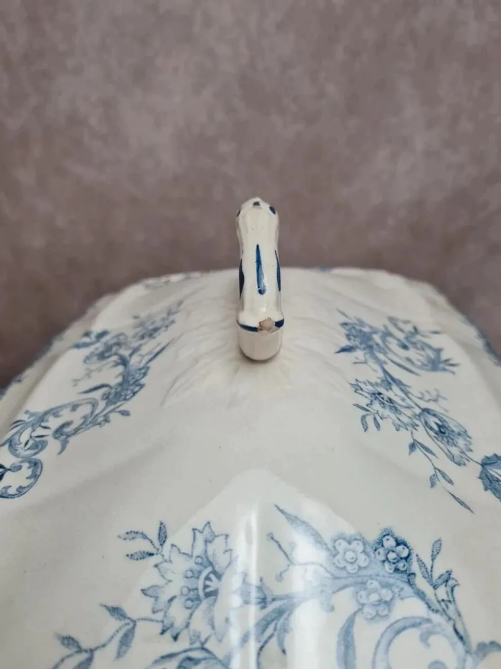 Légumier ancien en terre de fer Clairefontaine Lg – Modèle Montespan – XIXe