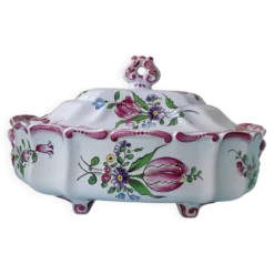 Légumier en faïence style Lunéville