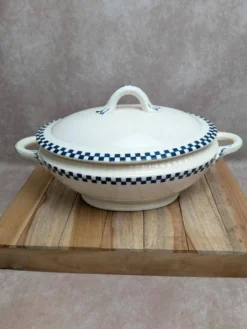 Légumier en terre de fer Salins modèle Damier
