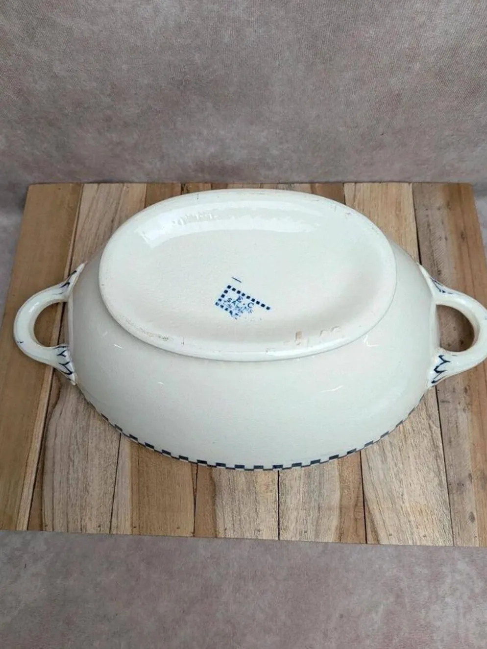Légumier en terre de fer Salins modèle Damier