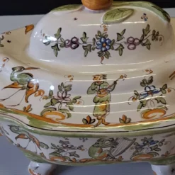 Légumier/soupière en céramique et son plat de service en très bon é