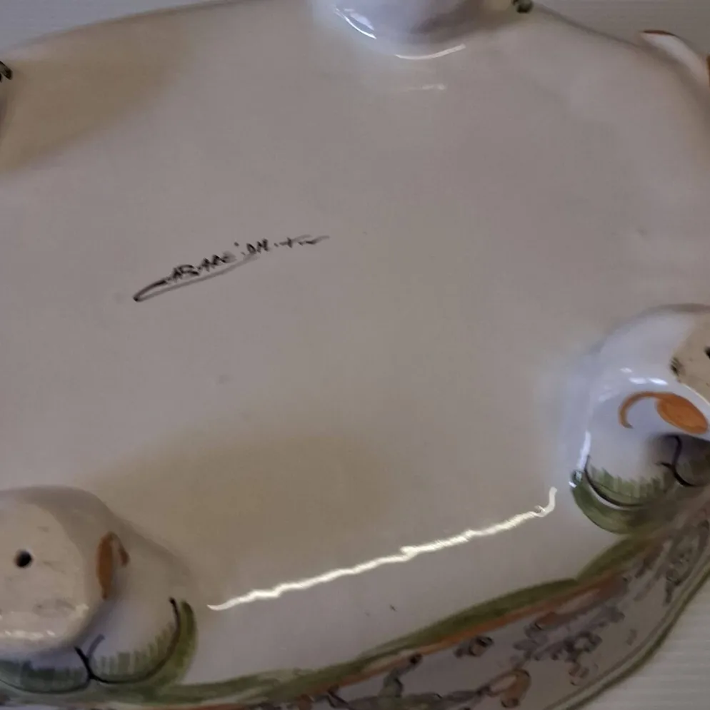 Légumier/soupière en céramique et son plat de service en très bon é