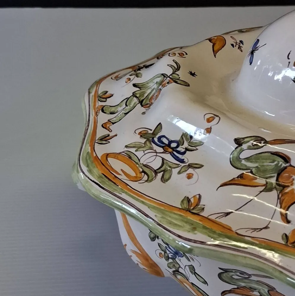 Légumier/soupière en céramique et son plat de service en très bon é