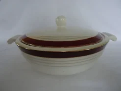 Légumier soupière en porcelaine opaque digoin sarreguemines modèle pasteur