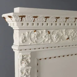 Lit ancien de style néo-Renaissance en peuplier sculpté, XXe siècle