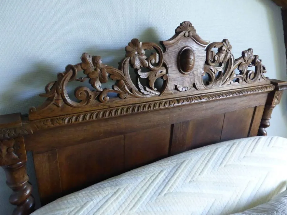 Lit ancien style Louis XIII Baroque