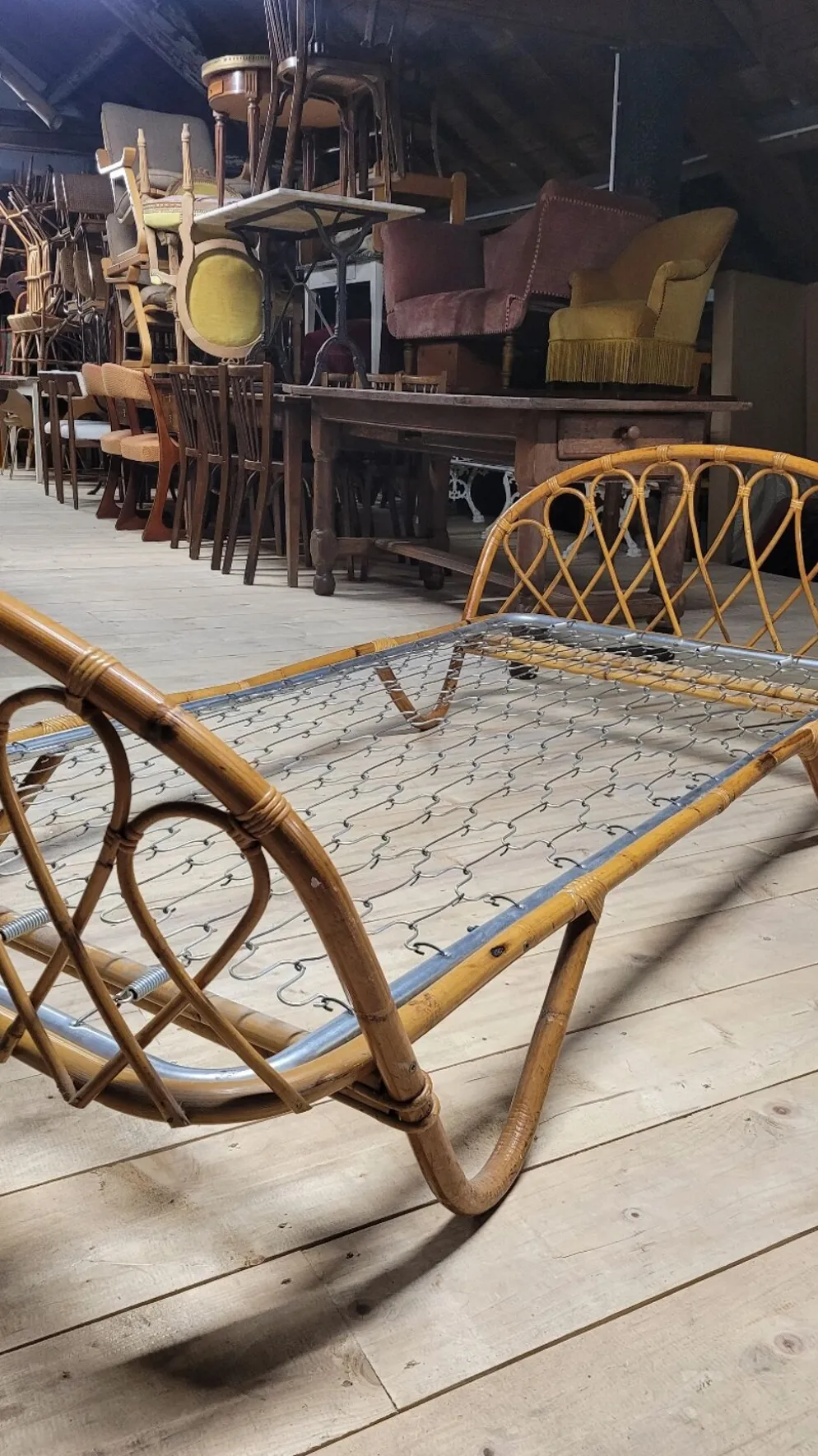Lit banquette corbeille en rotin vintage- 1950s
