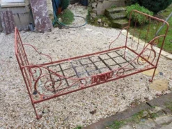 Lit banquette en fer forgé XIXe siècle 190cm x80cm