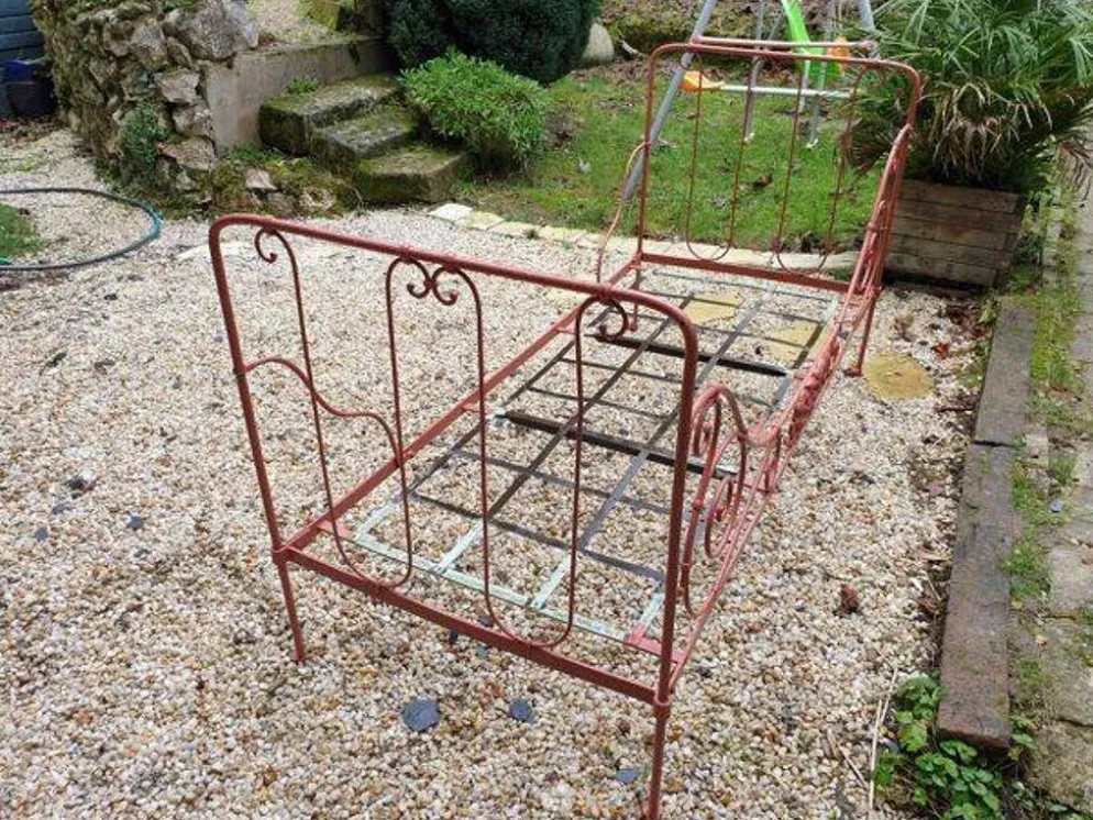 Lit banquette en fer forgé XIXe siècle 190cm x80cm