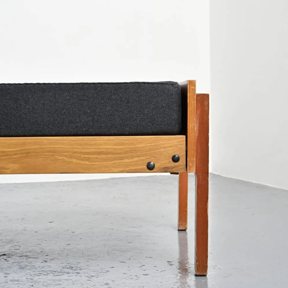 Lit banquette par Pierre Guariche, La Plagne, vers 1965