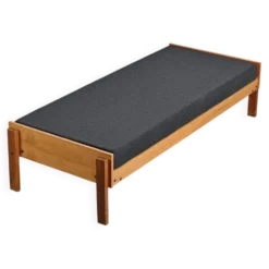 Lit banquette par Pierre Guariche, La Plagne, vers 1965