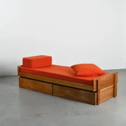 Lit banquette par Pierre Guariche, La Plagne, vers 1965
