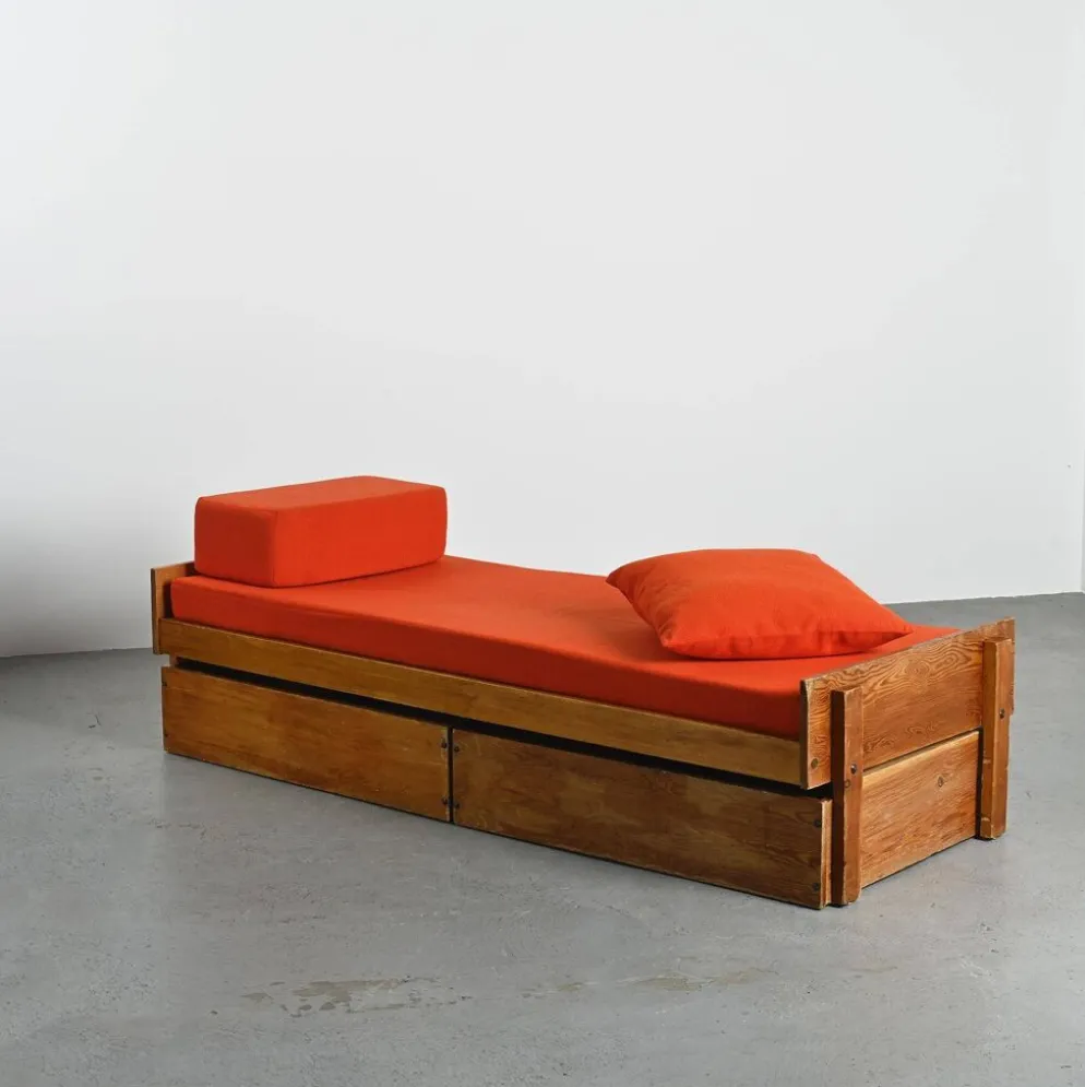 Lit banquette par Pierre Guariche, La Plagne, vers 1965