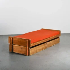 Lit banquette par Pierre Guariche, La Plagne, vers 1965