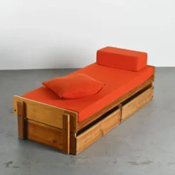 Lit banquette par Pierre Guariche, La Plagne, vers 1965