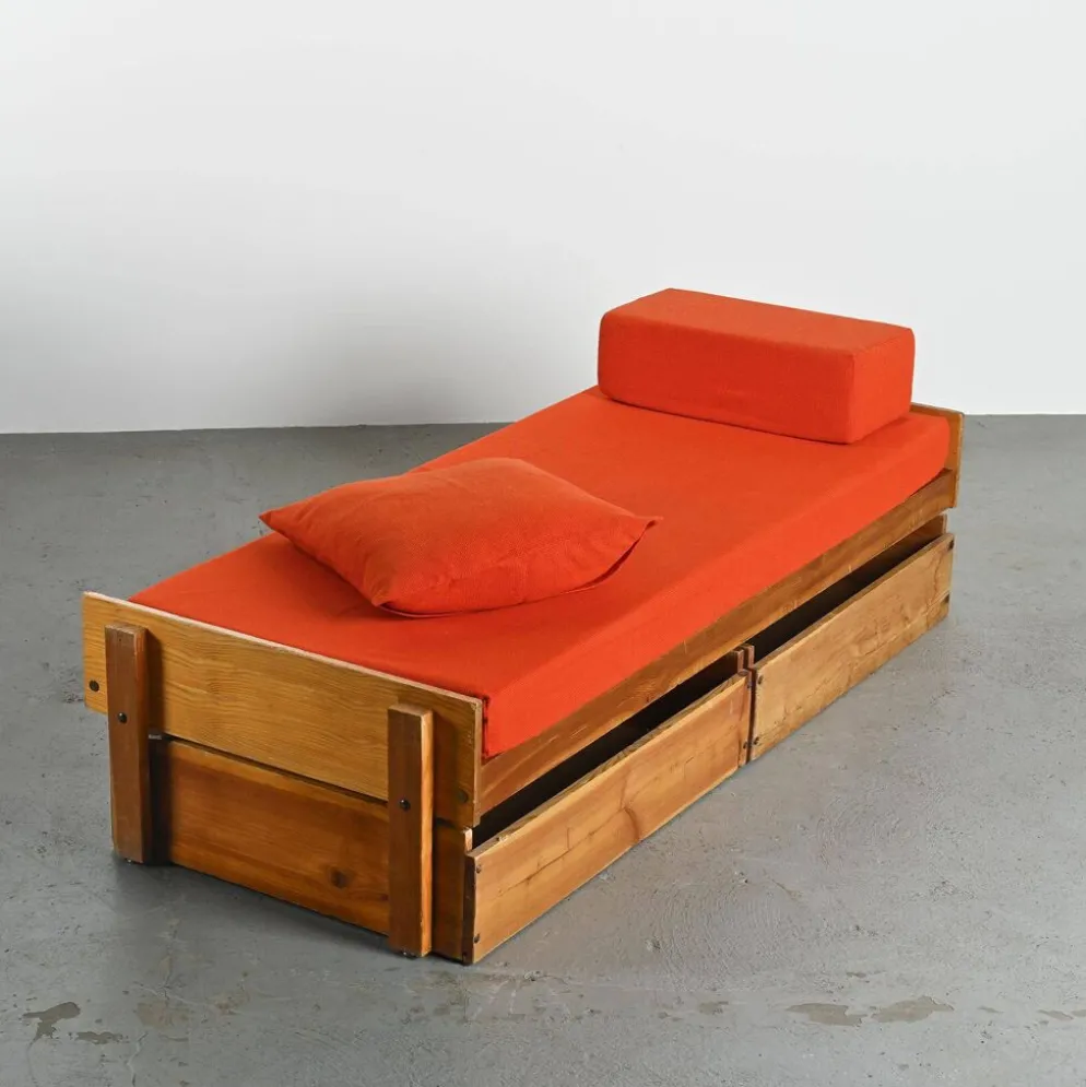 Lit banquette par Pierre Guariche, La Plagne, vers 1965