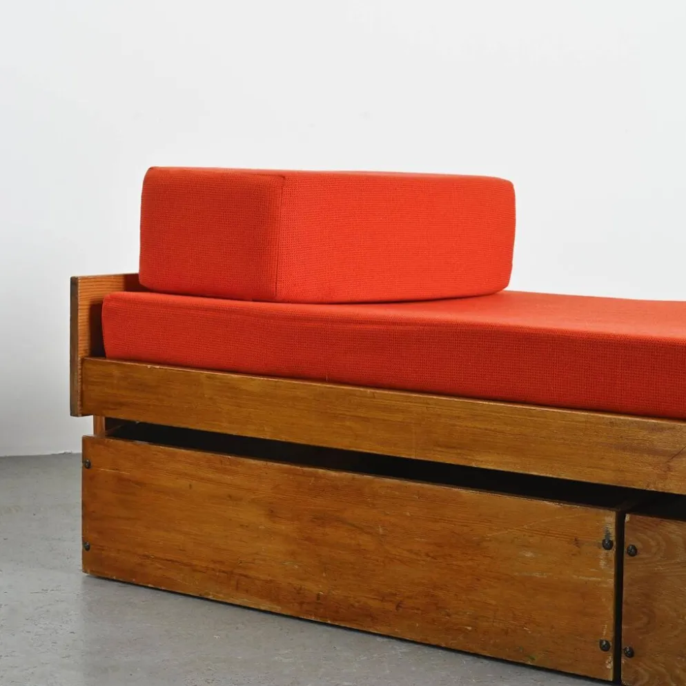 Lit banquette par Pierre Guariche, La Plagne, vers 1965