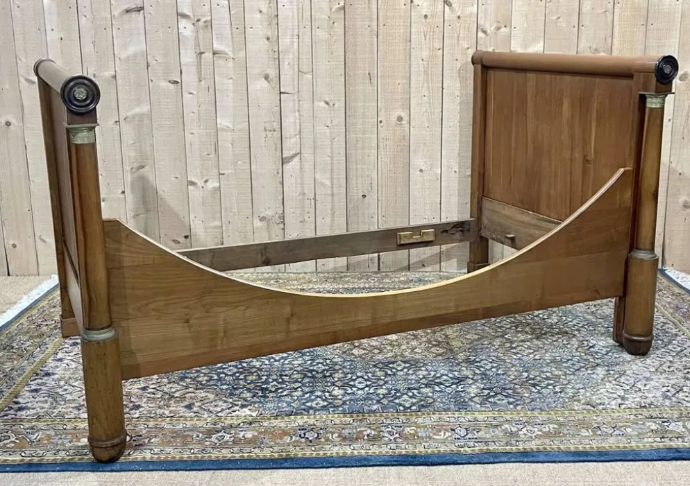 Lit bateau empire du XIXème en merisier - Literie: 1m82x98cm