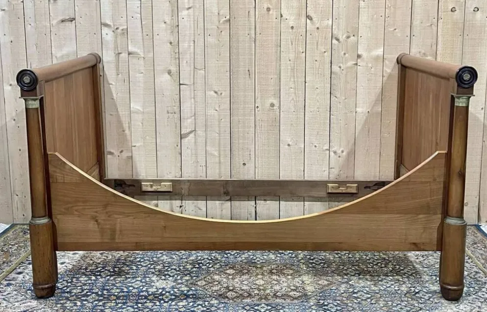 Lit bateau empire du XIXème en merisier - Literie: 1m82x98cm