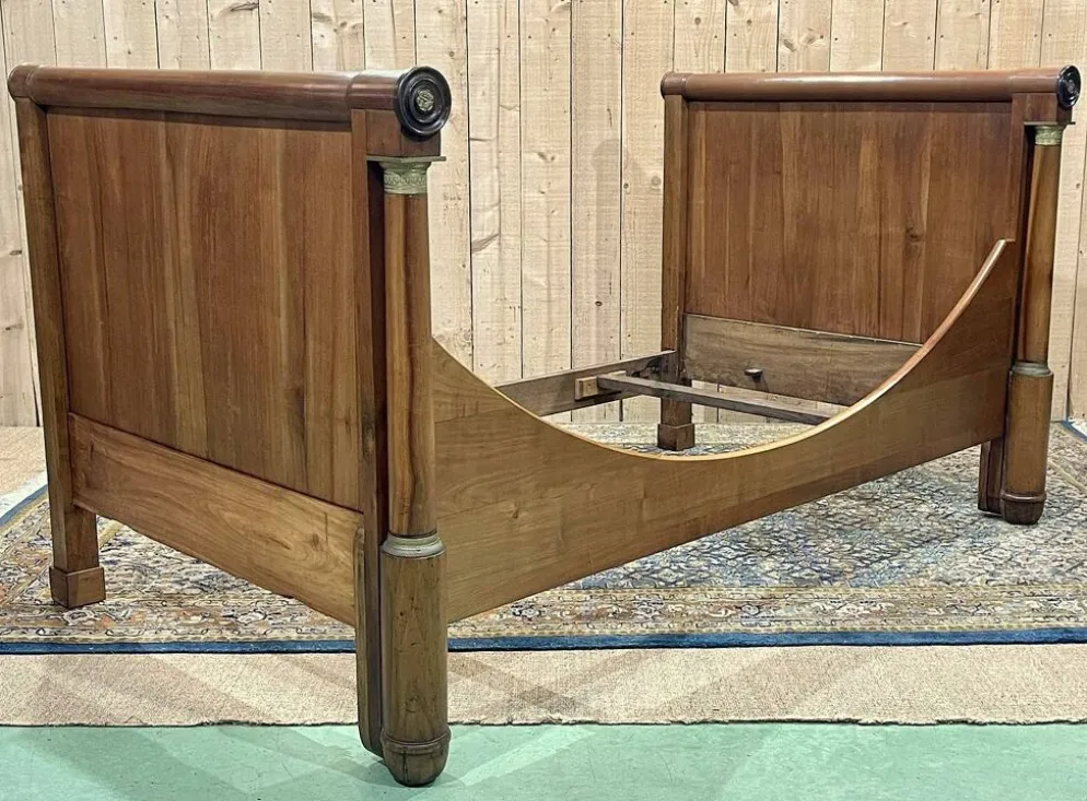 Lit bateau empire du XIXème en merisier - Literie: 1m82x98cm